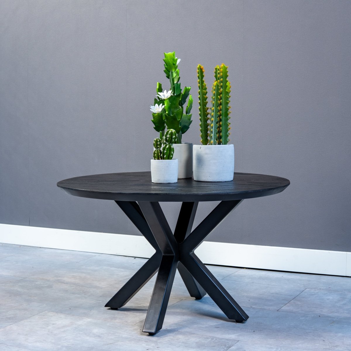 Konferenčný stolík z mangového dreva Vicenza čierny 70 cm Mahom